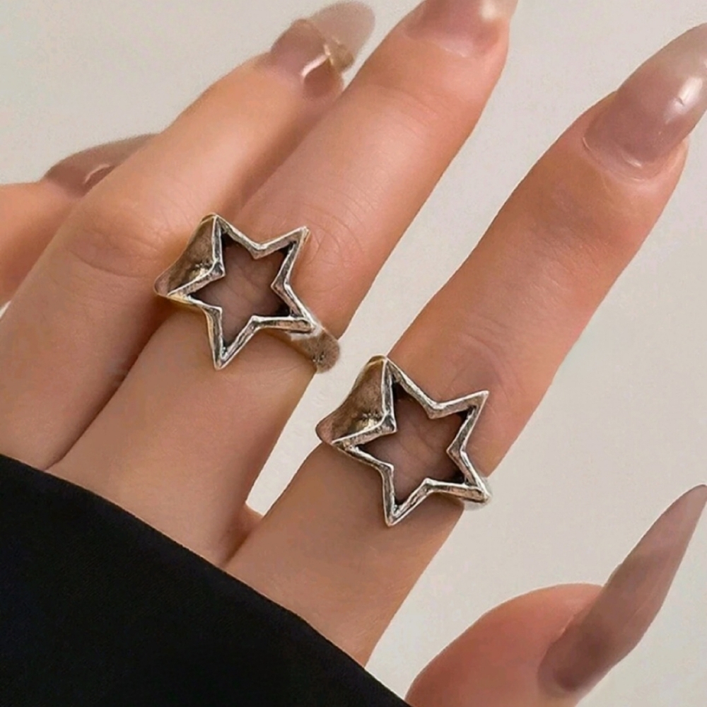 Star Ring - Picture 2 of 4